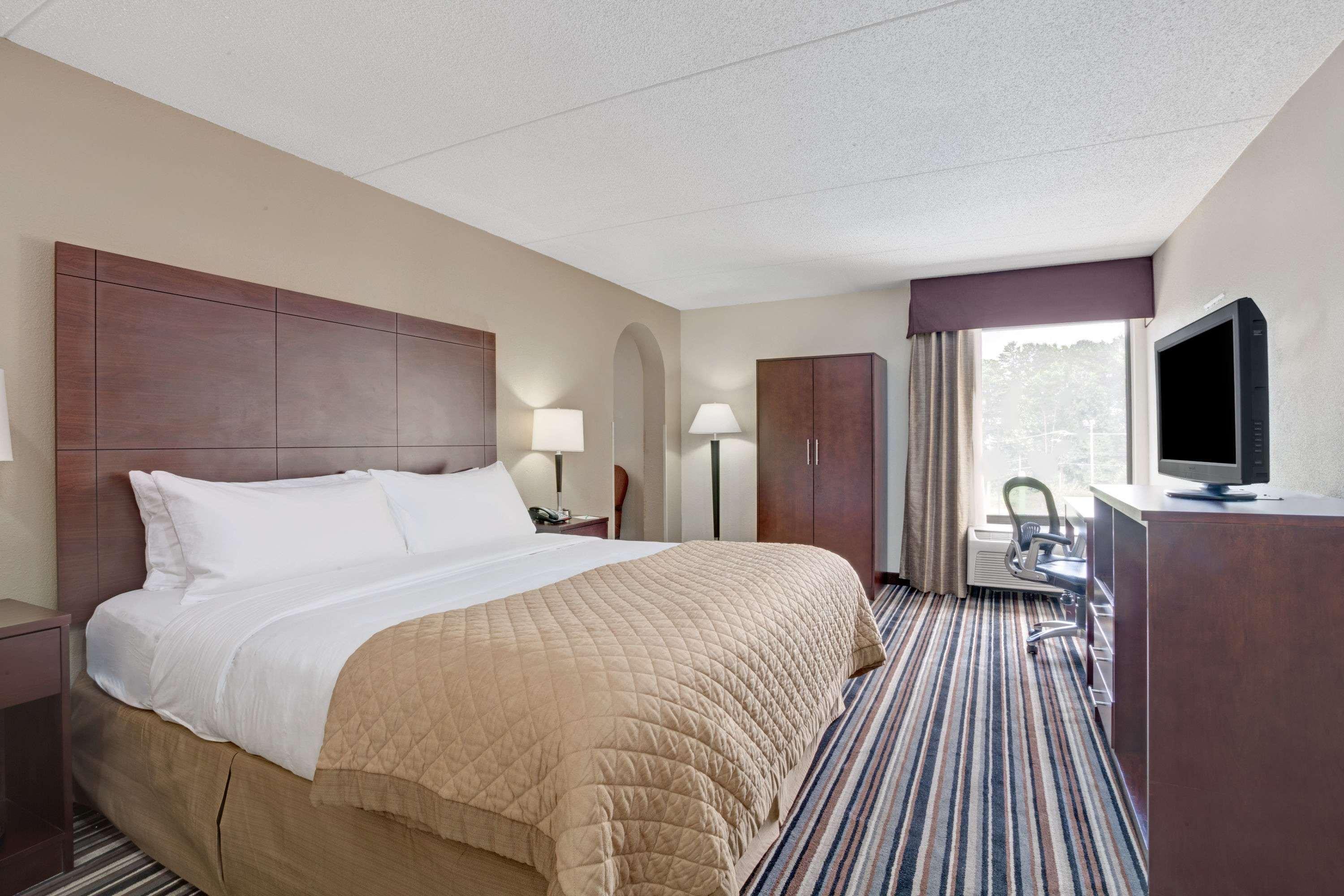 Hotel Wyndham Garden Charlotte Executive Park Exterior foto