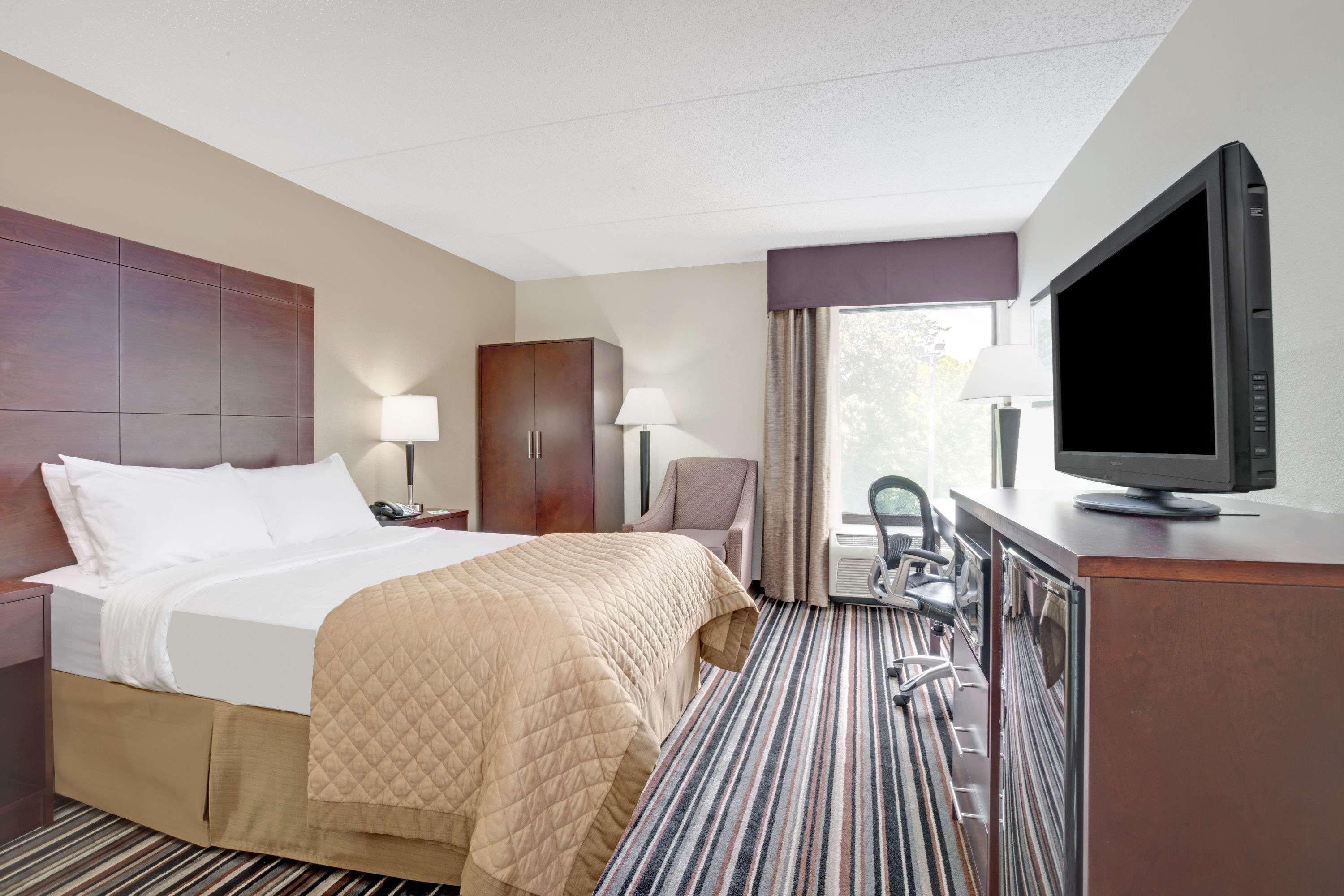 Hotel Wyndham Garden Charlotte Executive Park Exterior foto