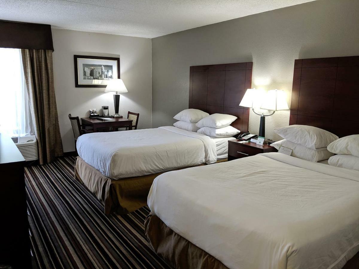 Hotel Wyndham Garden Charlotte Executive Park Exterior foto